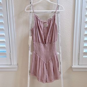 NWT - Jen’s Pirate Booty - Romper - 🏴‍☠️